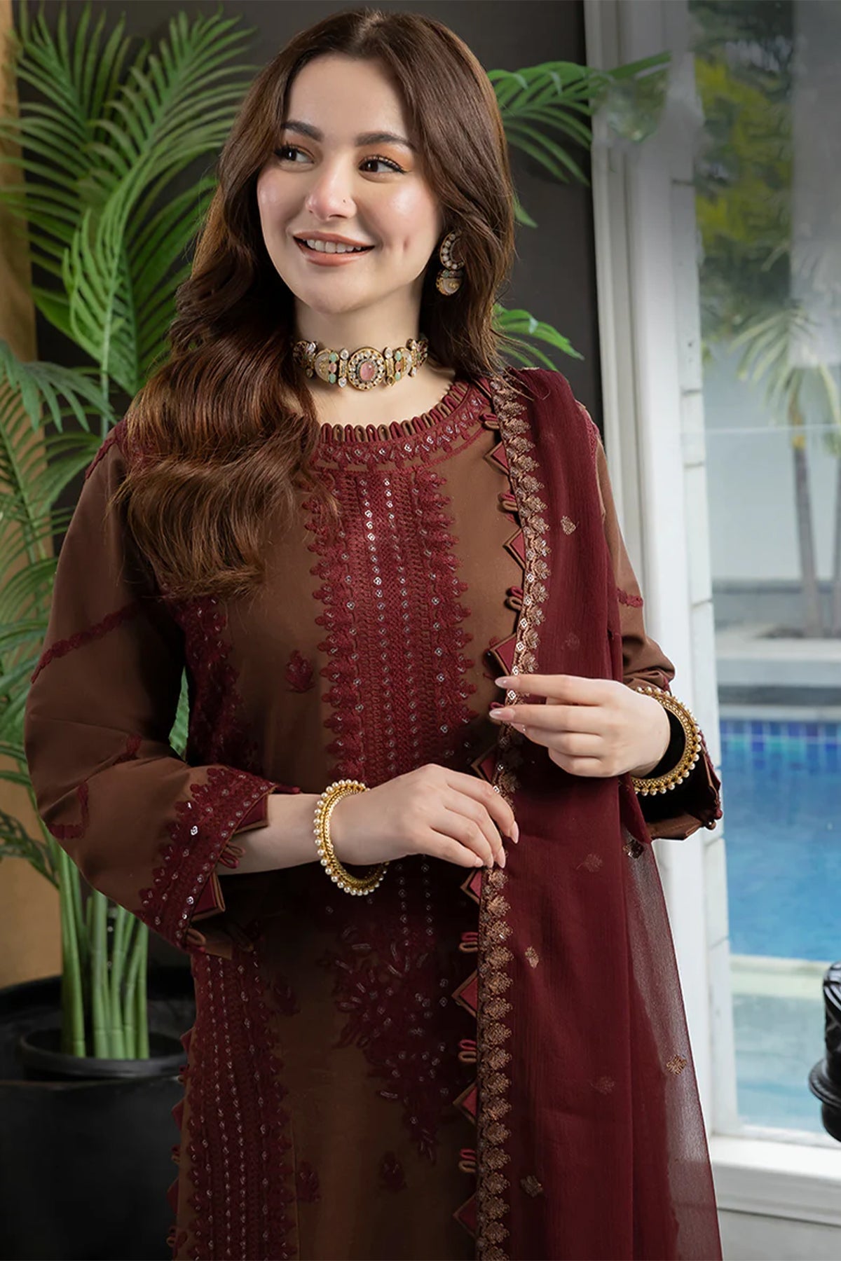 ASIM JOFA - 3PC LAWN EMBROIDERED SHIRT WITH CHIFFON EMBROIDERED DUPATTA AND TROUSER - AJ2556
